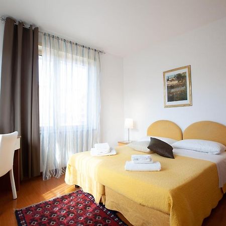 Casa Vacanze Le Terrazze เวโรนา ภายนอก รูปภาพ