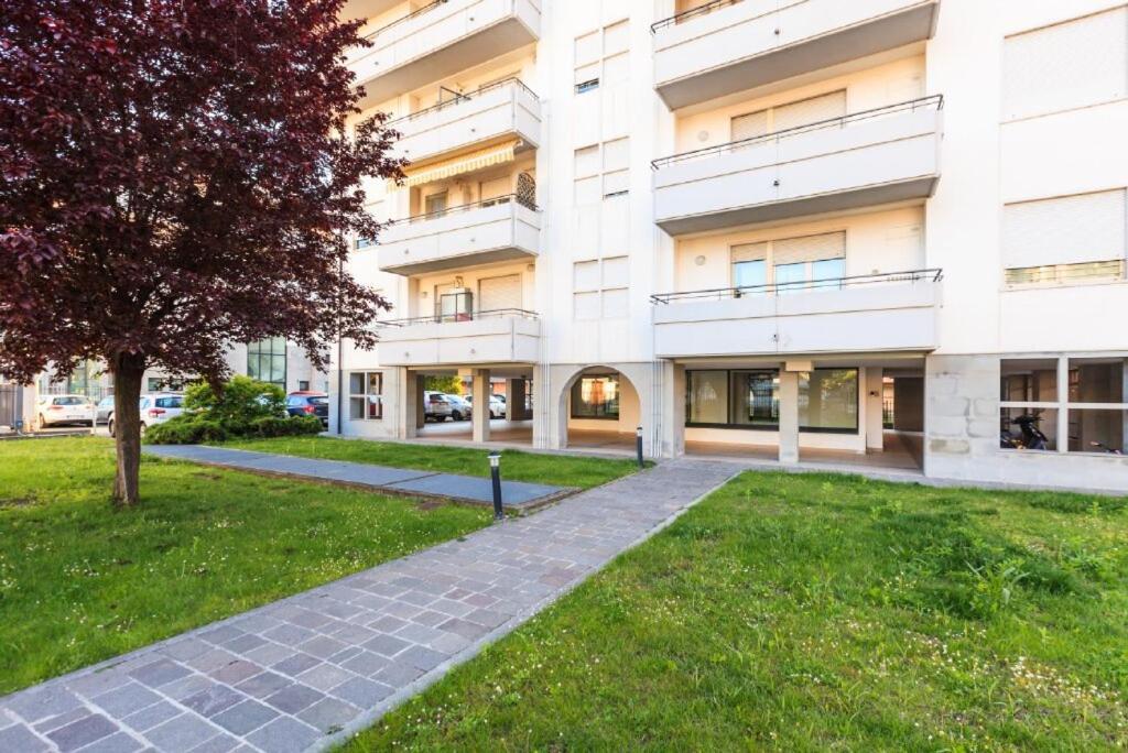 Casa Vacanze Le Terrazze เวโรนา ภายนอก รูปภาพ